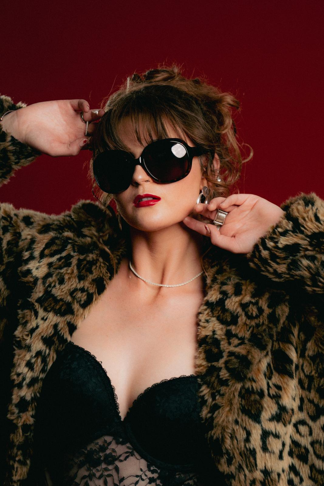 Foto de Audrey con gafas de sol