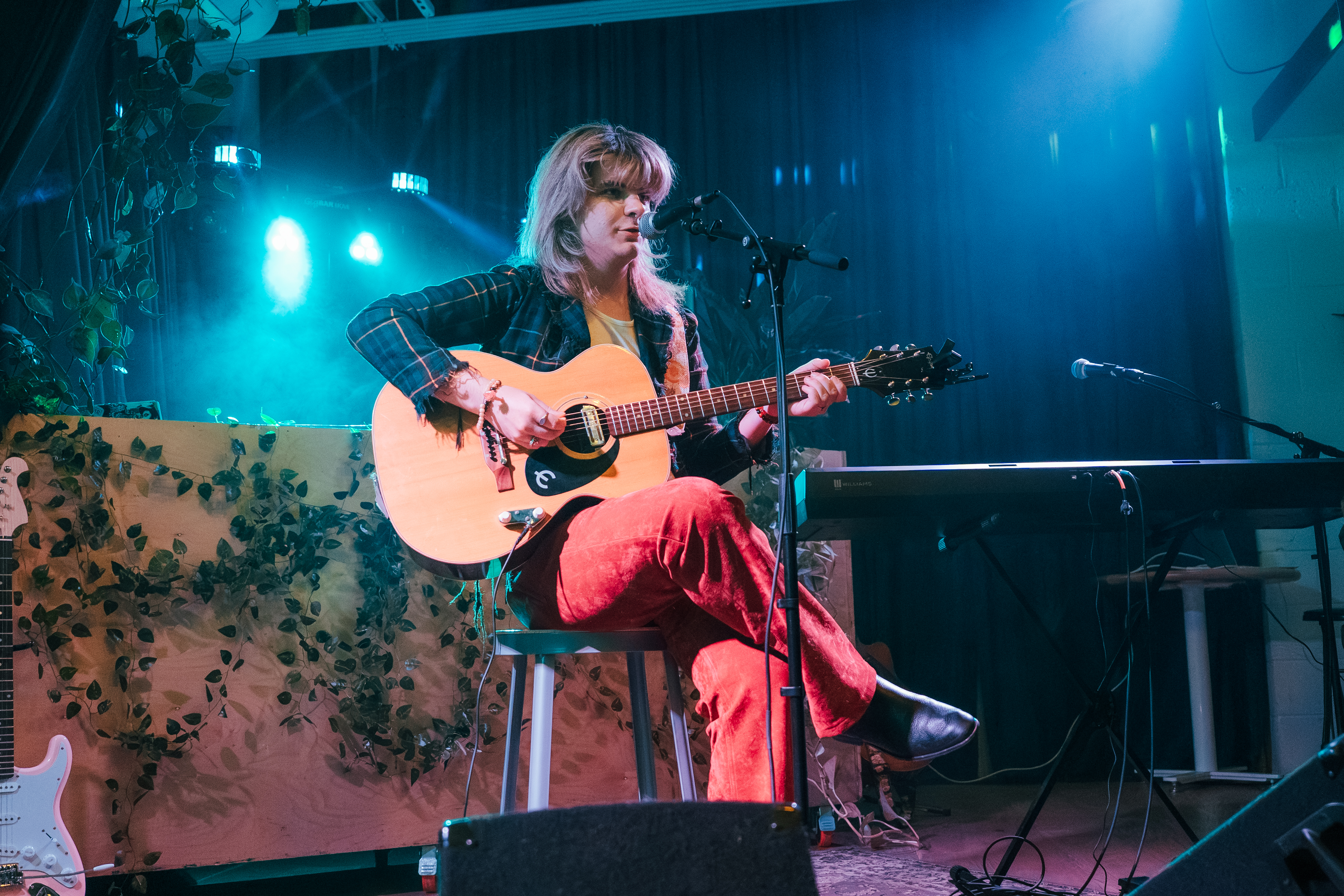 river performs at two moons